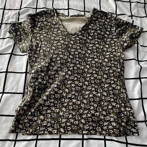 Green floral top
